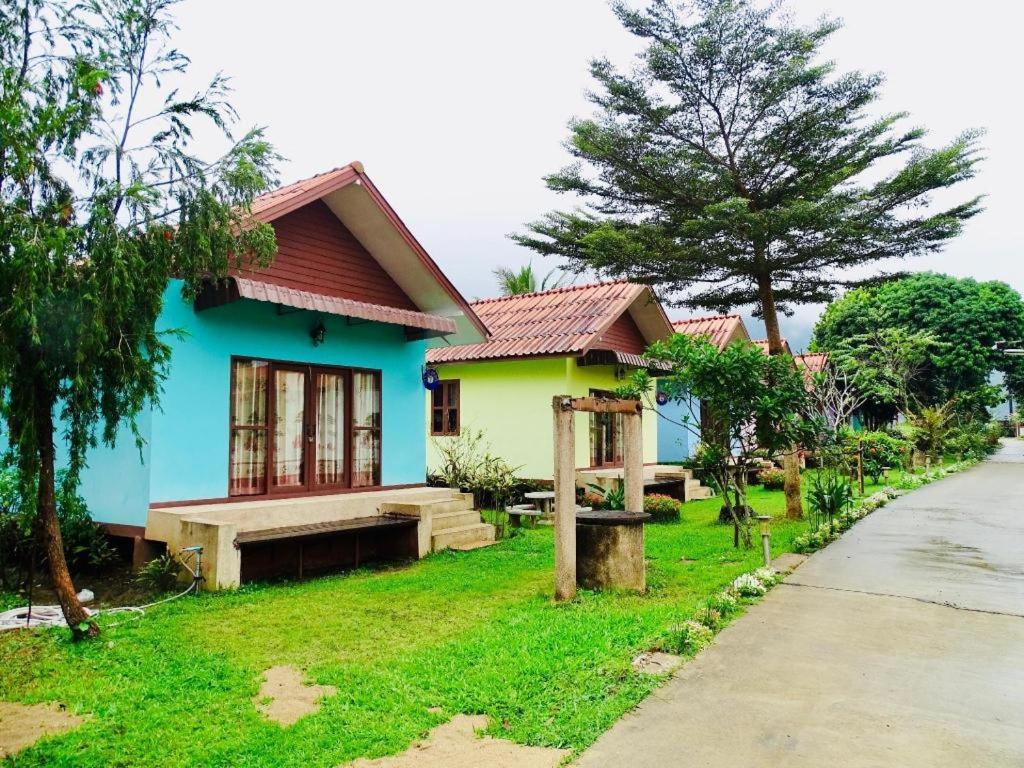 Donut Resort Mae Sai Exterior photo