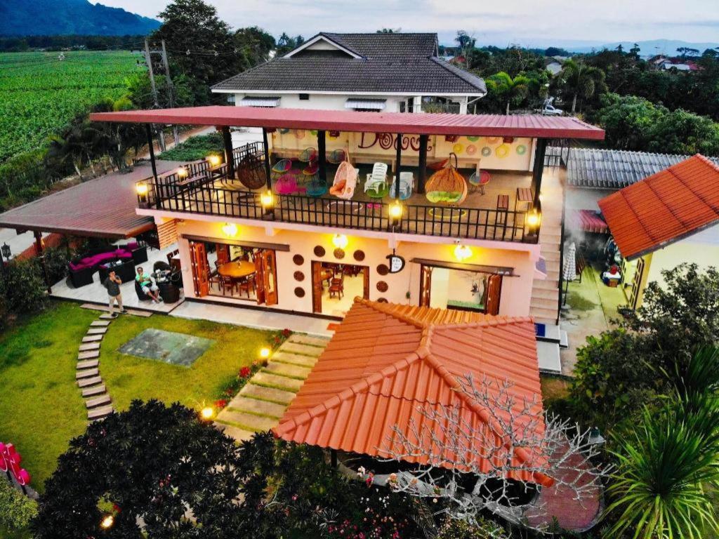 Donut Resort Mae Sai Exterior photo