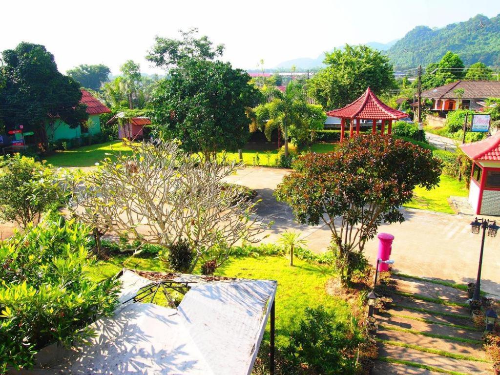 Donut Resort Mae Sai Exterior photo