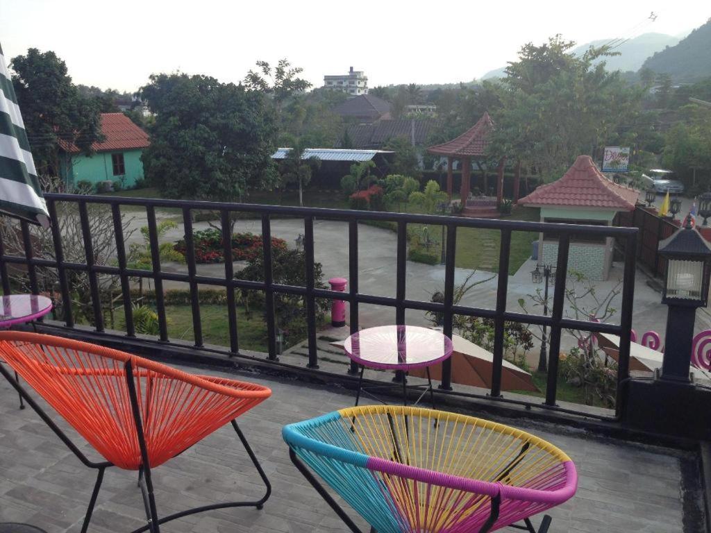 Donut Resort Mae Sai Exterior photo